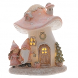 811177 Фигурка декоративная с подсветкой "Домик и гномы" (LR44х2), L13 W10 H15 см